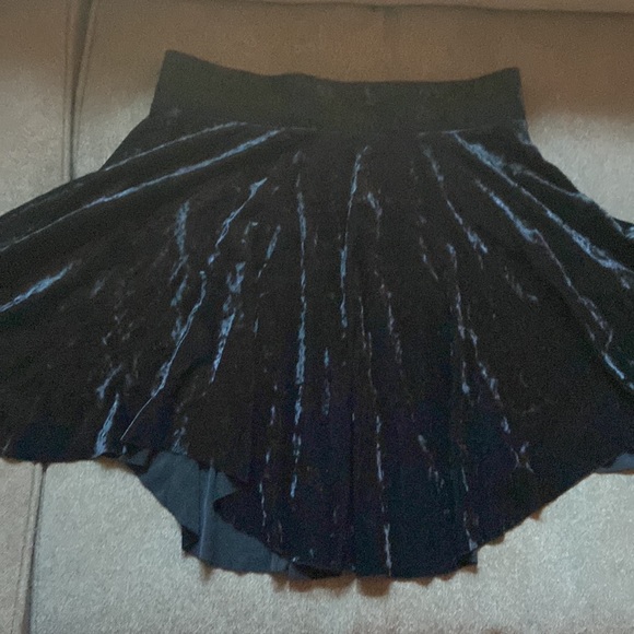 Free people skirt, rare - Picture 2 of 4